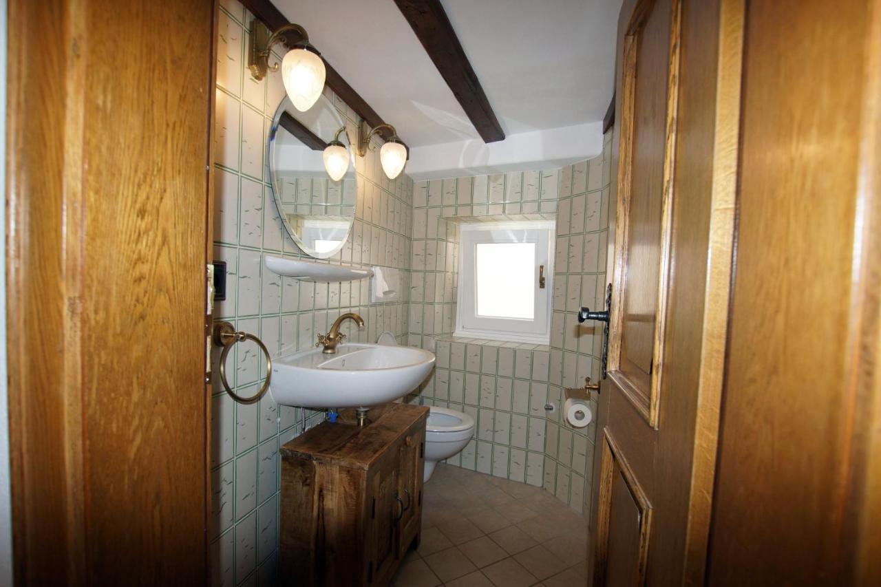 Apartment Altes Fährhaus An Der Mosel Anno1633 *